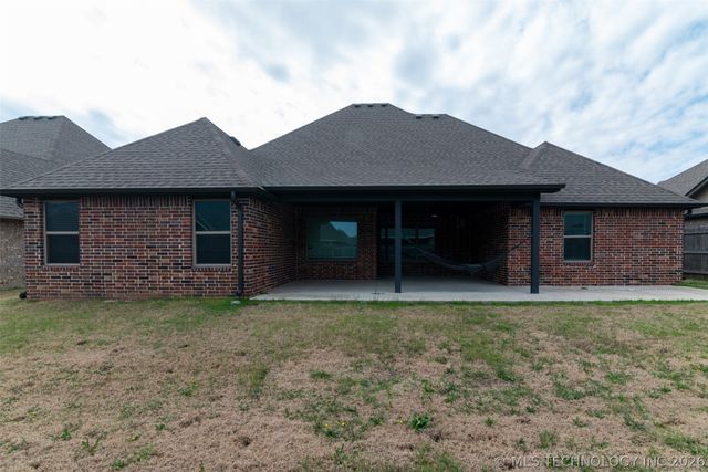 7507 E 82nd Street North N, Owasso, OK 74055