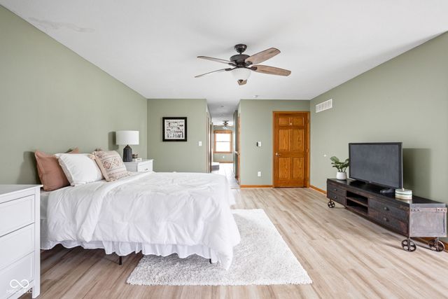 5695 N Red Oak Drive, Greenfield, IN 46140