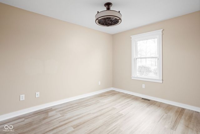 5695 N Red Oak Drive, Greenfield, IN 46140