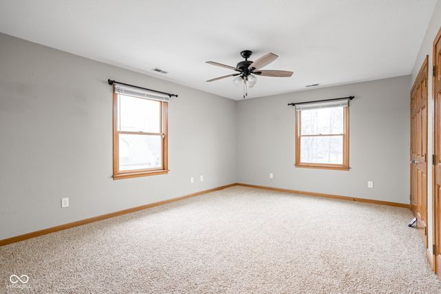 5695 N Red Oak Drive, Greenfield, IN 46140