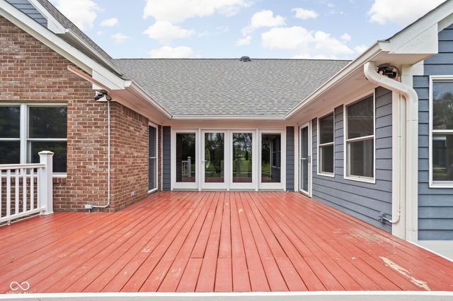 5695 N Red Oak Drive, Greenfield, IN 46140