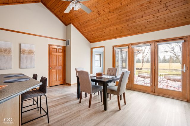 5695 N Red Oak Drive, Greenfield, IN 46140