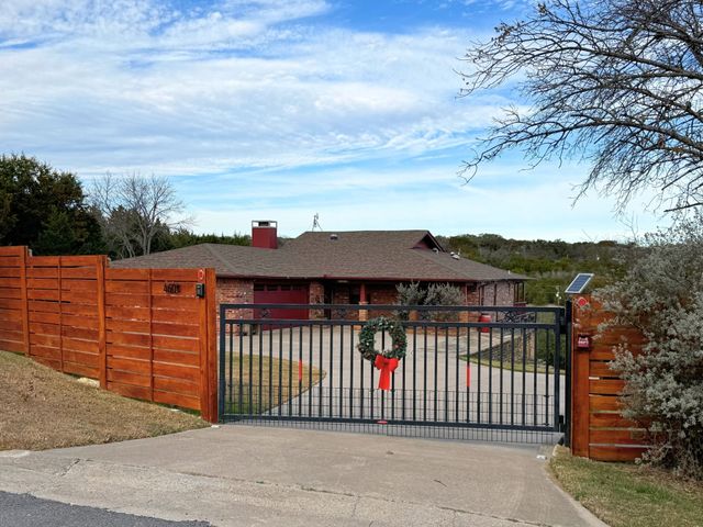 4601 Steepleridge Trail, Granbury, TX 76048