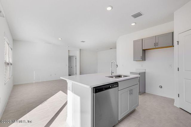 8137 ARCHIBALD Terrace, Jacksonville, FL 32219