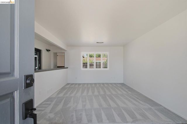 1421 Woodmont WAY, Stockton, CA 95209