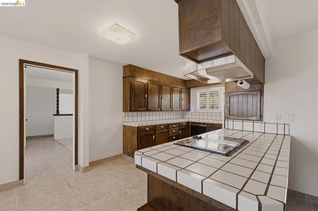 1421 Woodmont WAY, Stockton, CA 95209