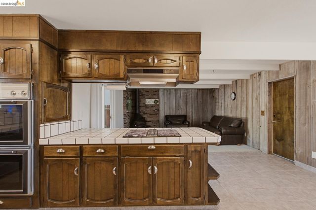 1421 Woodmont WAY, Stockton, CA 95209