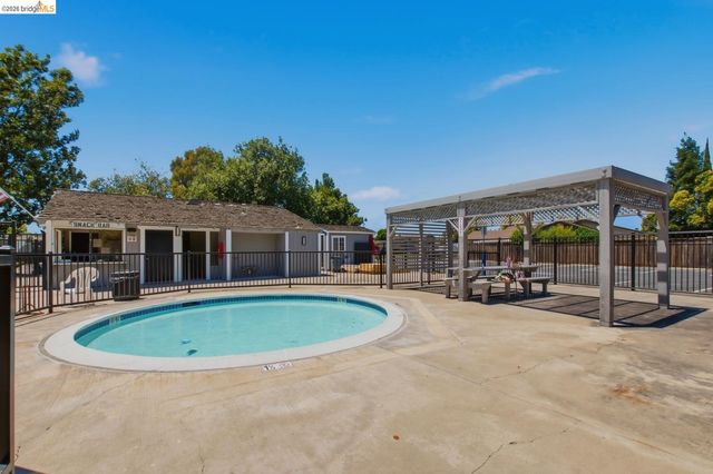 1421 Woodmont WAY, Stockton, CA 95209