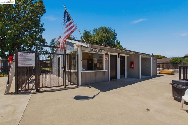 1421 Woodmont WAY, Stockton, CA 95209