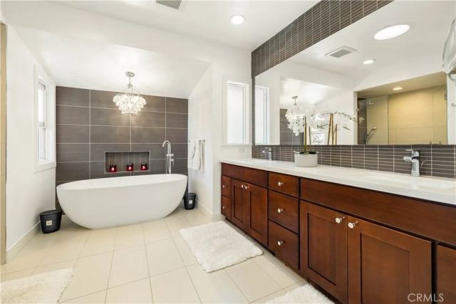 18772 Winnwood, Santa Ana, CA 92705