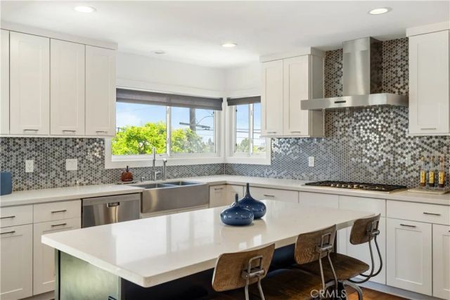 18772 Winnwood, Santa Ana, CA 92705
