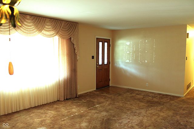 6415 Maple Lawn Road, Indianapolis, IN 46241