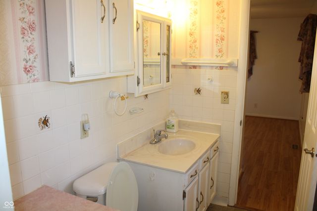 6415 Maple Lawn Road, Indianapolis, IN 46241