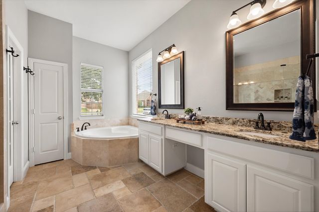 1815 Lakes Edge Boulevard, Mansfield, TX 76063