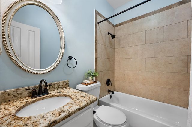 1815 Lakes Edge Boulevard, Mansfield, TX 76063