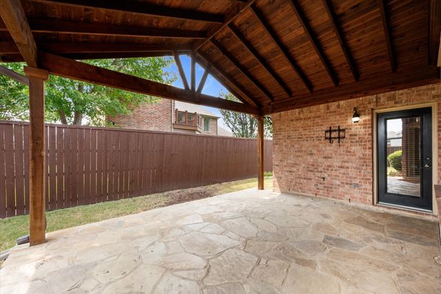 1815 Lakes Edge Boulevard, Mansfield, TX 76063