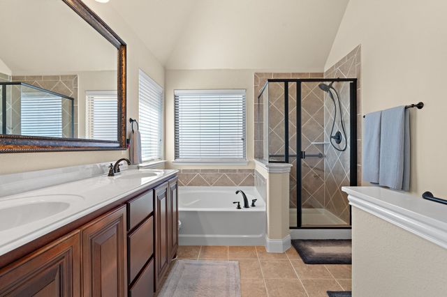 830 Magnolia Drive, Weatherford, TX 76086