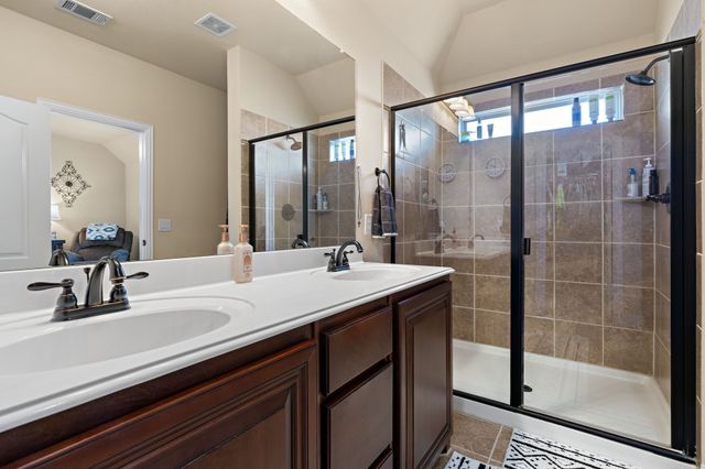 830 Magnolia Drive, Weatherford, TX 76086