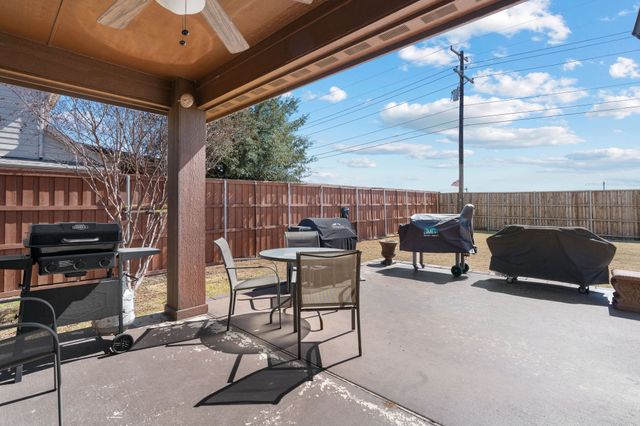 830 Magnolia Drive, Weatherford, TX 76086