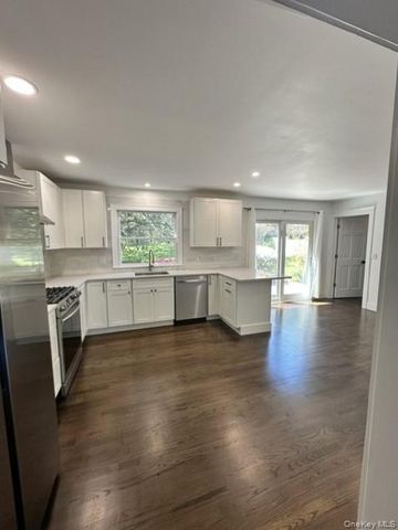 405 Saltaire Way, Mattituck, NY 11952
