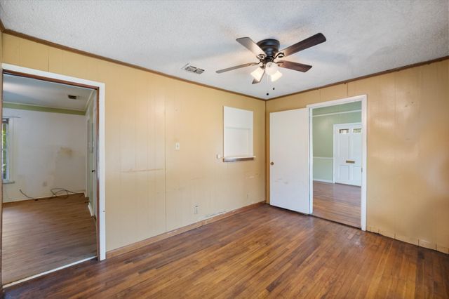 1021 Martin Luther King Jr Boulevard, Corsicana, TX 75110