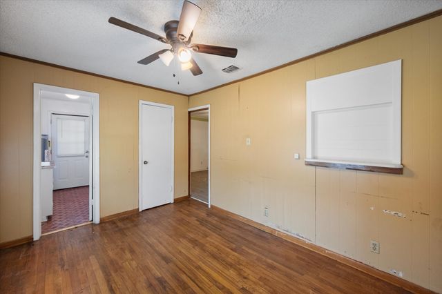 1021 Martin Luther King Jr Boulevard, Corsicana, TX 75110