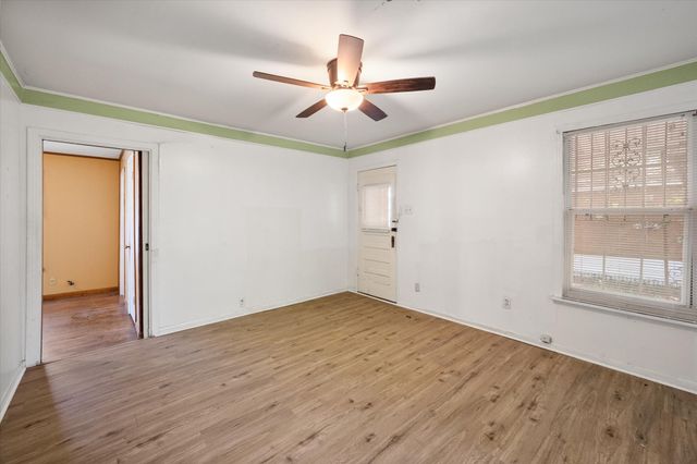 1021 Martin Luther King Jr Boulevard, Corsicana, TX 75110