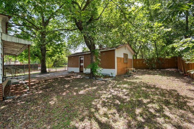 1021 Martin Luther King Jr Boulevard, Corsicana, TX 75110