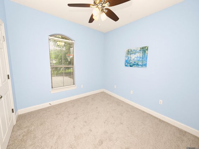 38631 Red Bud Ln, Denham Springs, LA 70706
