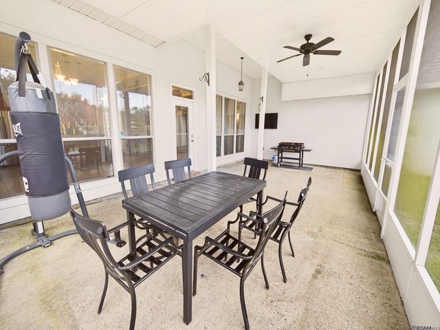 38631 Red Bud Ln, Denham Springs, LA 70706