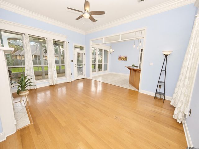38631 Red Bud Ln, Denham Springs, LA 70706