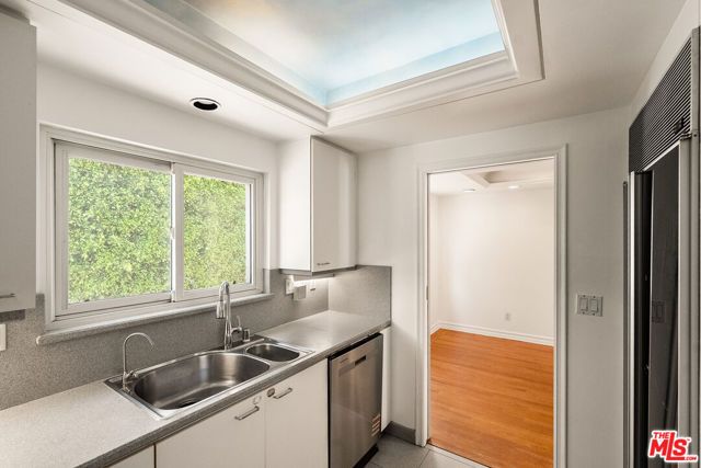 129 Alta Avenue 7, Santa Monica, CA 90402