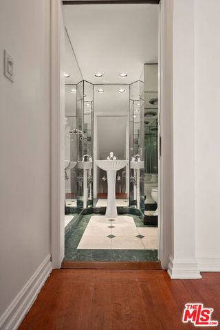 129 Alta Avenue 7, Santa Monica, CA 90402