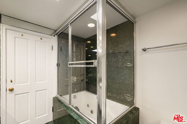 129 Alta Avenue 7, Santa Monica, CA 90402