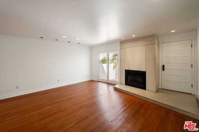 129 Alta Avenue 7, Santa Monica, CA 90402