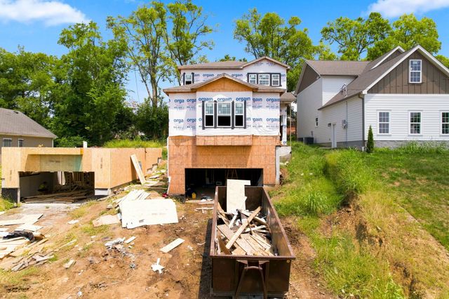 2403A Grover St, Nashville, TN 37207