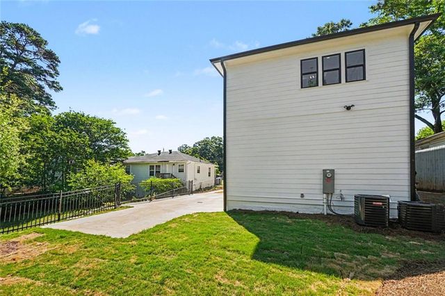 493 Woodrow Avenue, Hapeville, GA 30354