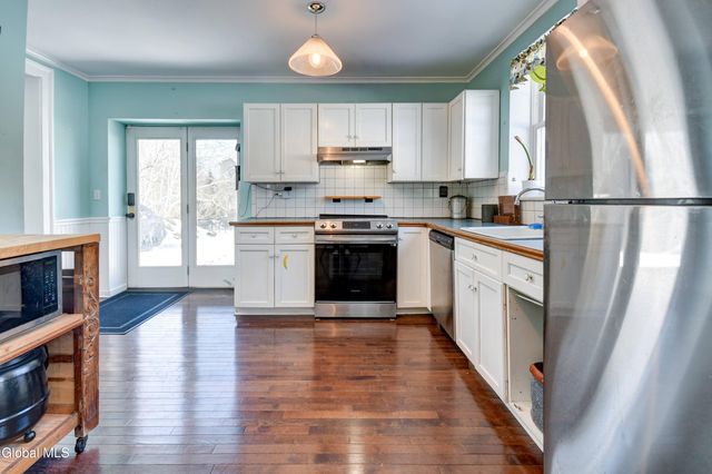 168 Locust Avenue, Amsterdam, NY 12010