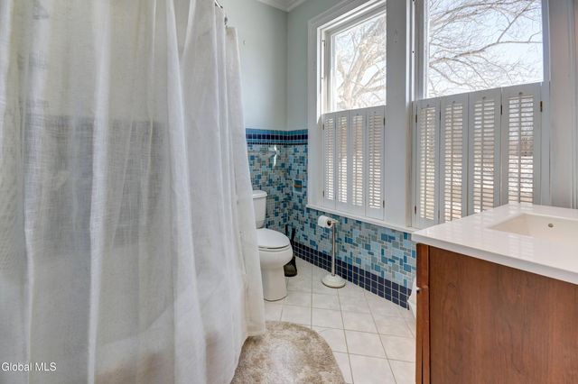 168 Locust Avenue, Amsterdam, NY 12010