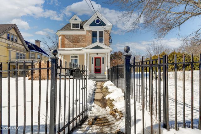 168 Locust Avenue, Amsterdam, NY 12010