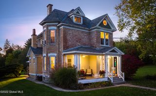 168 Locust Avenue, Amsterdam, NY 12010