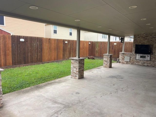 11002 E Early Dusk Circle, Houston, TX 77044