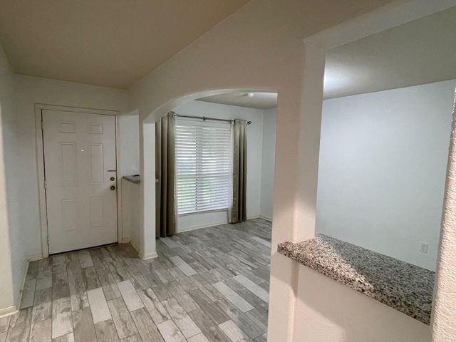 11002 E Early Dusk Circle, Houston, TX 77044