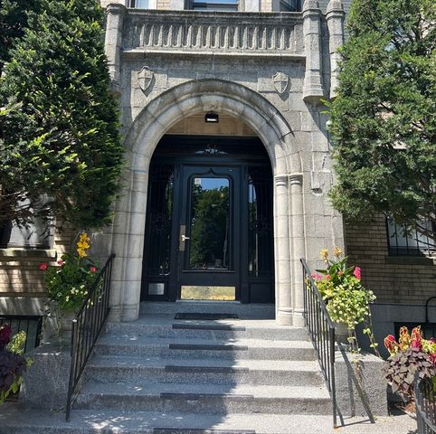 51 Park Drive 31, Boston, MA 02115