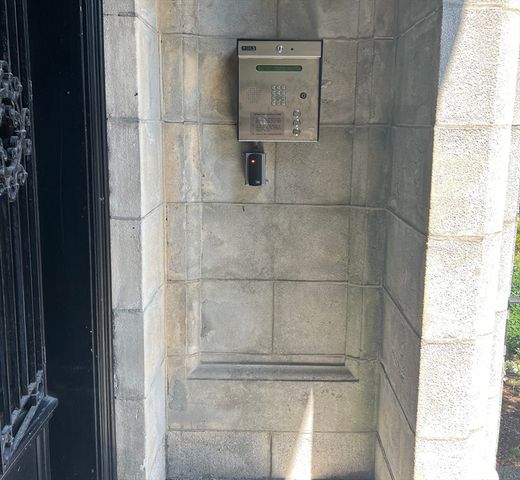 51 Park Drive 31, Boston, MA 02115