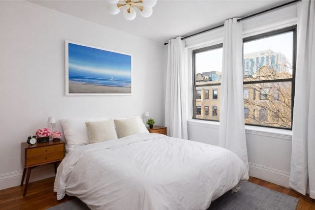 51 Park Drive 31, Boston, MA 02115