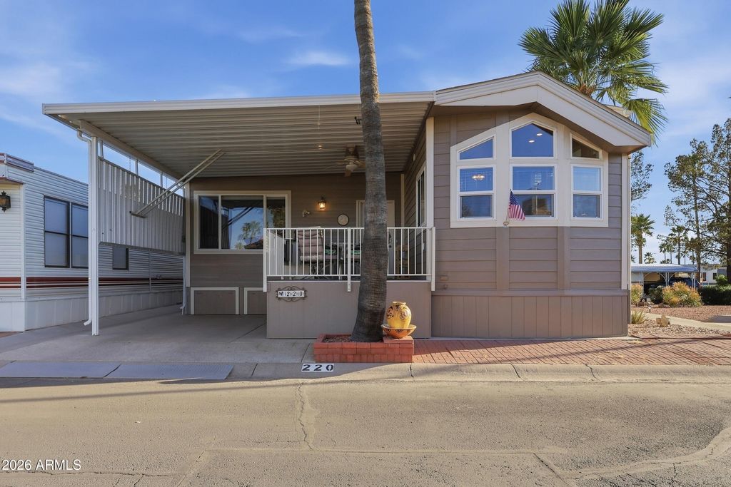 220 MOTHERLODE Drive, Apache Junction, AZ 85119