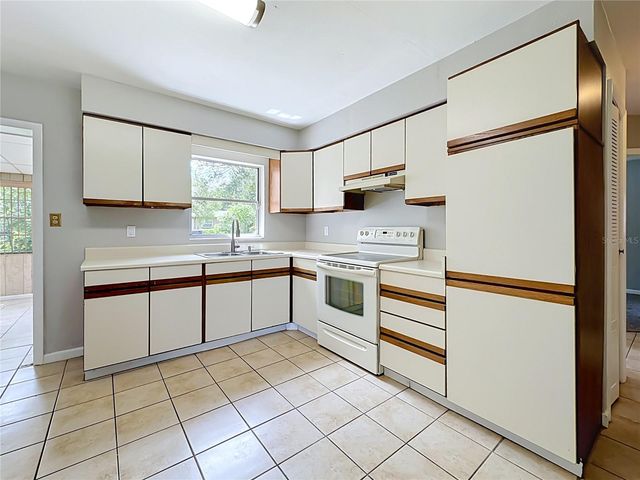 2503 CETRA COURT, Lakeland, FL 33801