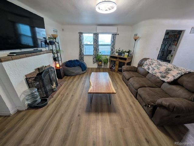 7201 Dahlia Street, Commerce City, CO 80022