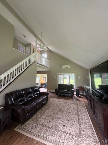 4 Amherst Avenue, Auburn, NY 13021